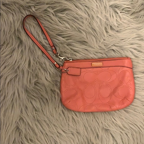 Pink Leather Coach Wristlet! - Picture 4 of 11
